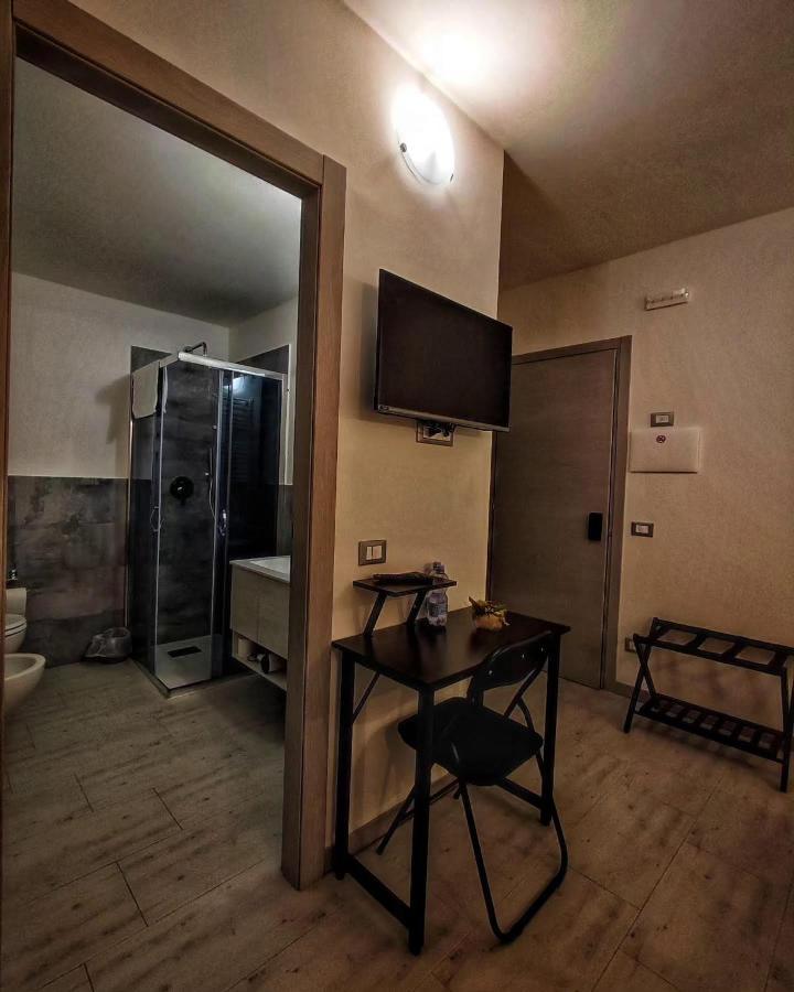 Foresteria Del Borgo Etrusco Lonato Extérieur photo